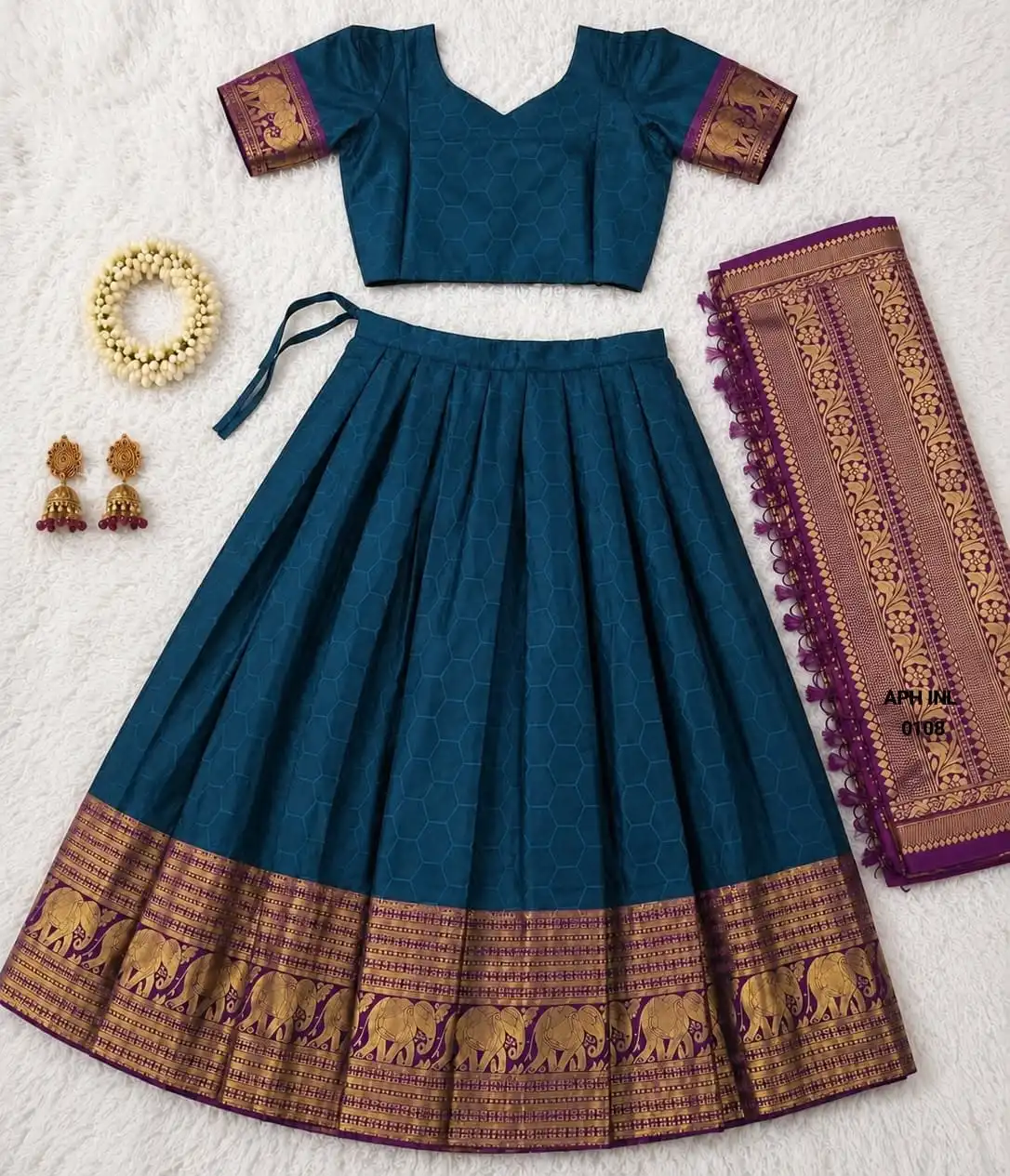 Heavy Lichi Silk Zari Border Lehenga